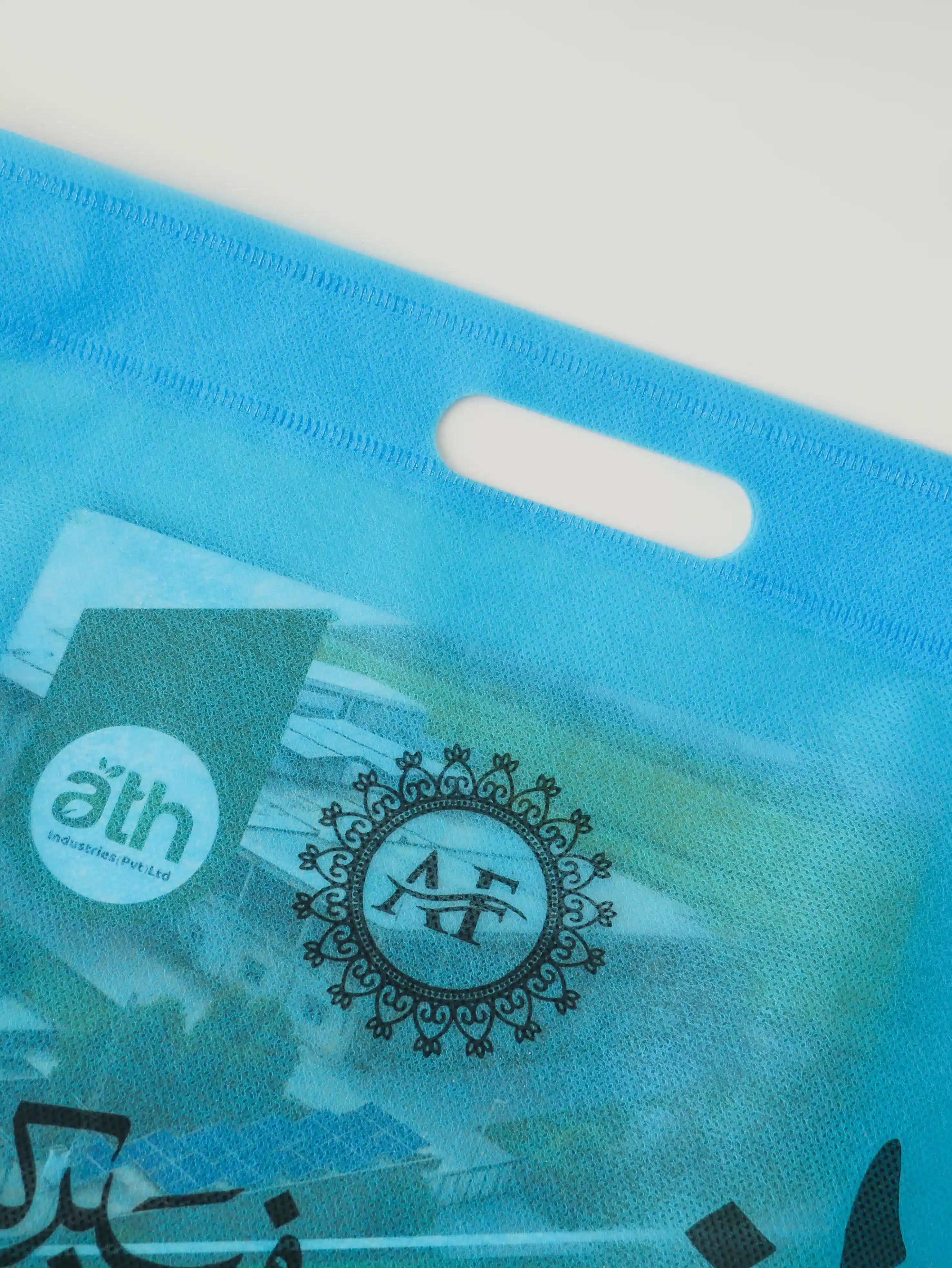 D-Cut Nonwoven Bags